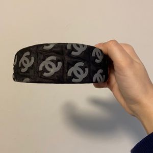 Chanel head band. Price reflect authenticity